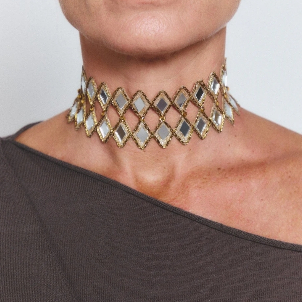 Gold Mirror Embroidered Diamond Choker Gold